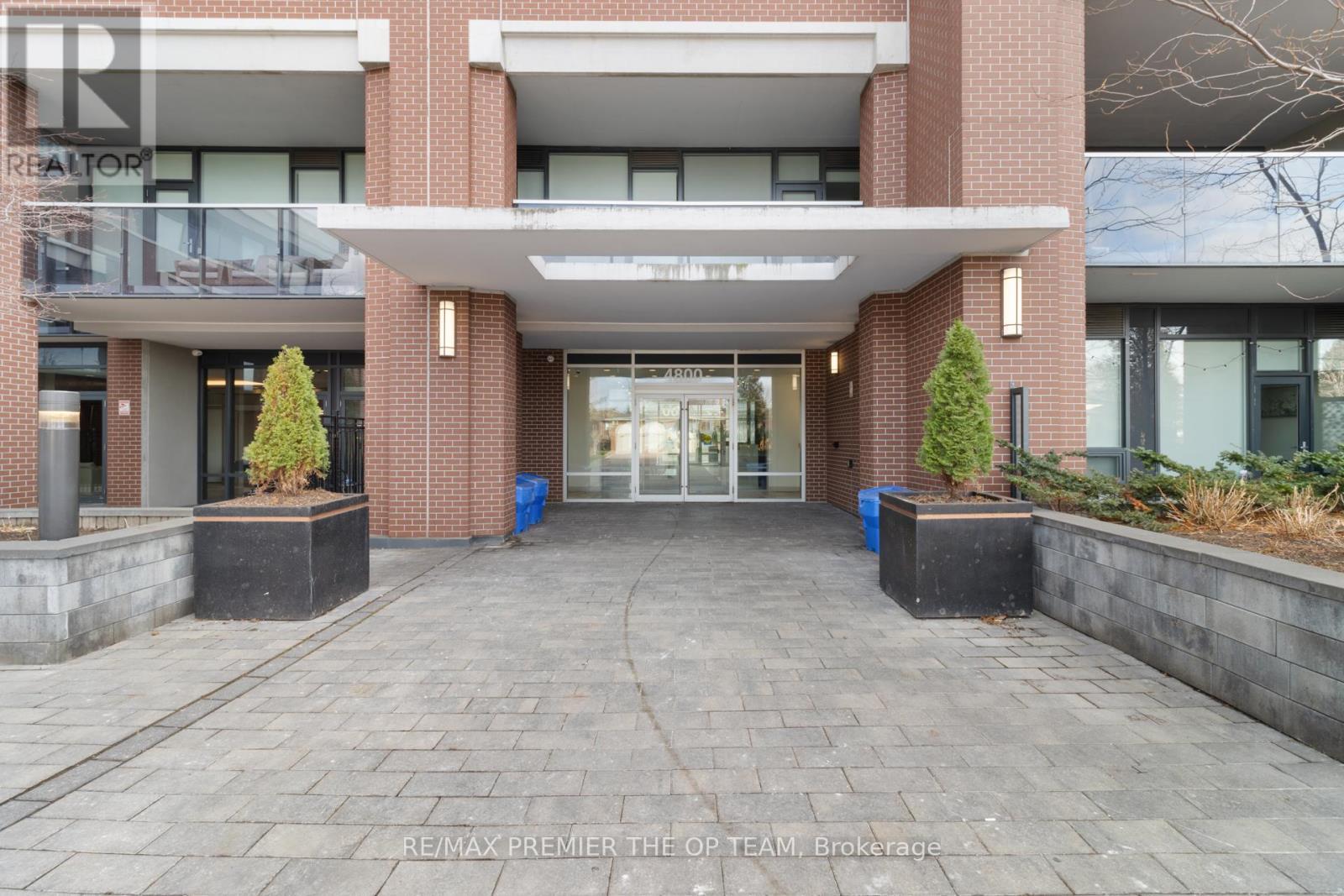 508 - 4800 Highway 7 W, Vaughan, ON - Outdoor With Balcony