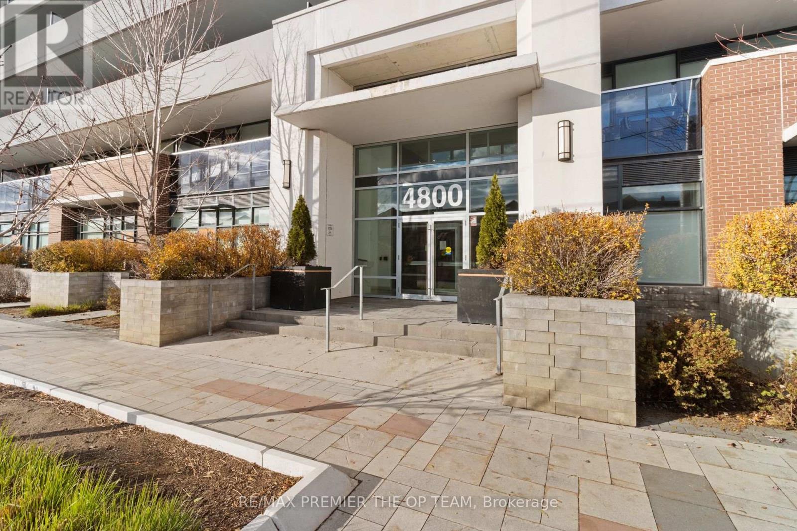 508 - 4800 Highway 7 W, Vaughan, ON - Outdoor With Balcony
