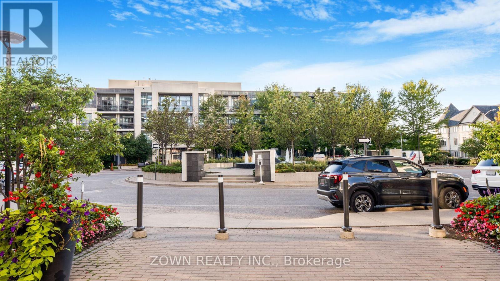 201 - 85 North Park Road, Vaughan, ON - Outdoor