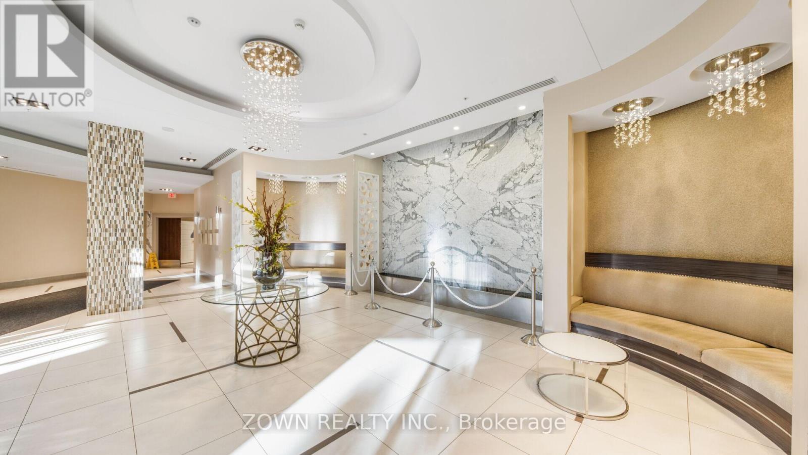 201 - 85 North Park Road, Vaughan, ON - Indoor Photo Showing Other Room