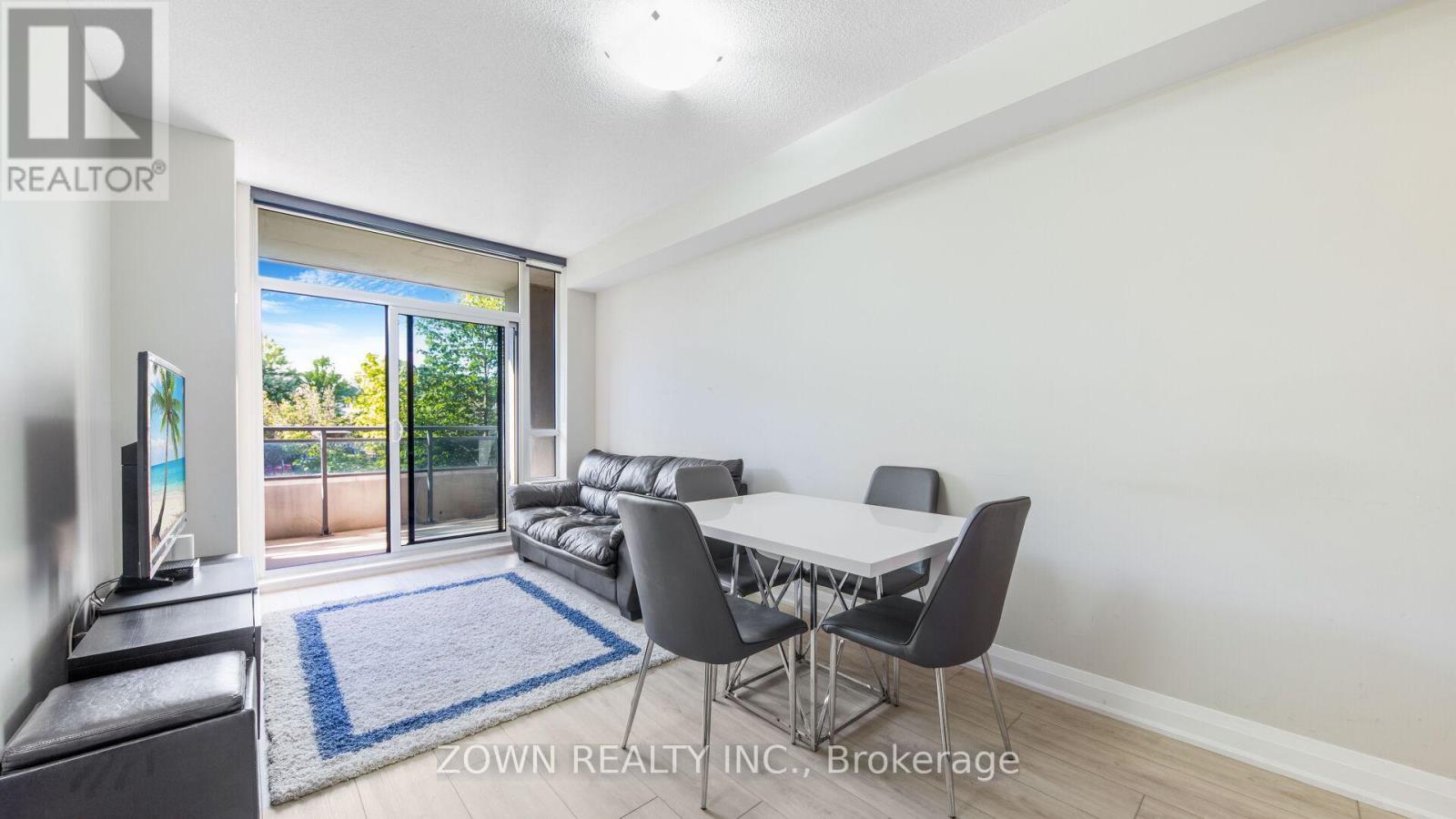 201 - 85 North Park Road, Vaughan, ON - Indoor