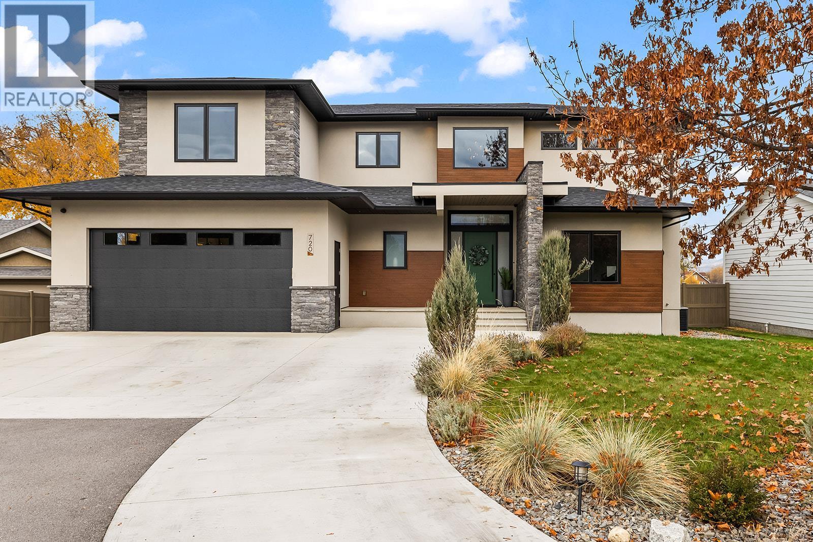 720 Turner Road, Kelowna, BC - Outdoor With Facade