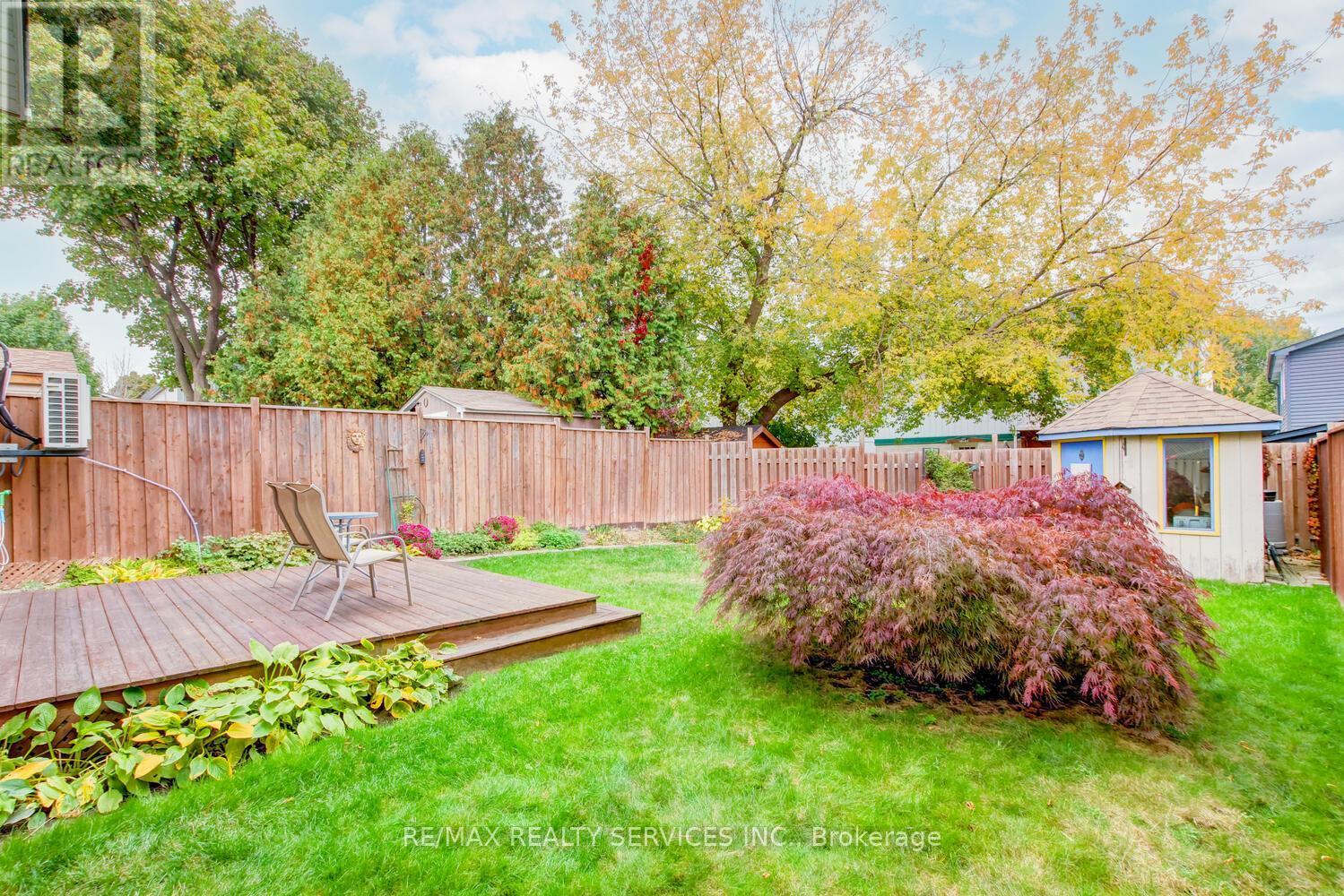 7 Hamlet Court, Brampton, ON - Outdoor