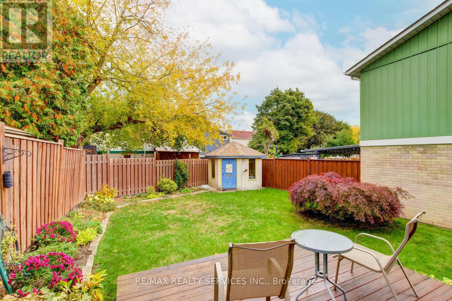 7 Hamlet Court, Brampton, ON - Outdoor