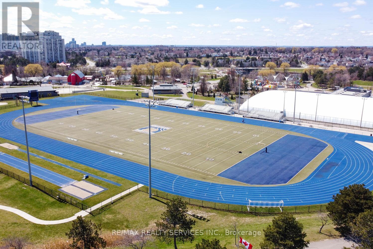 7 Hamlet Court, Brampton, ON - Outdoor With View