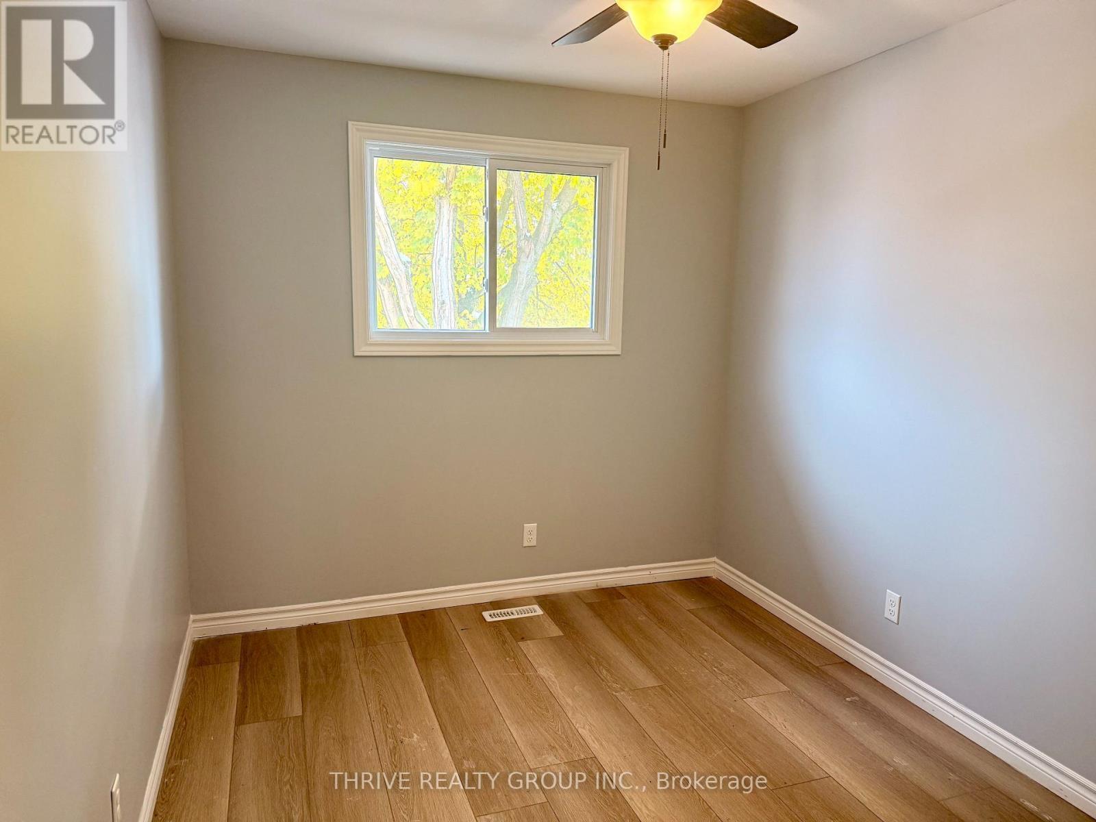 127 Toulon Crescent, London East (East I), ON - Indoor Photo Showing Other Room