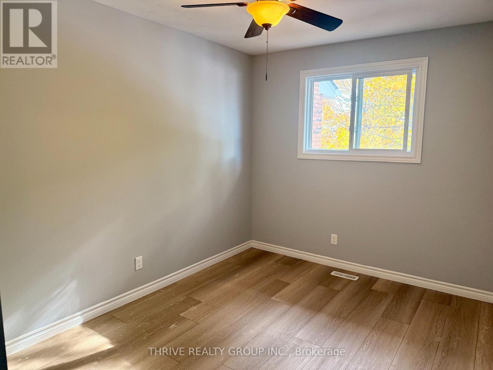 127 Toulon Crescent, London East (East I), ON - Indoor Photo Showing Other Room