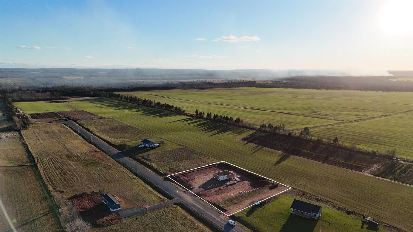 8 Lily Lane, Victoria Cross, PE