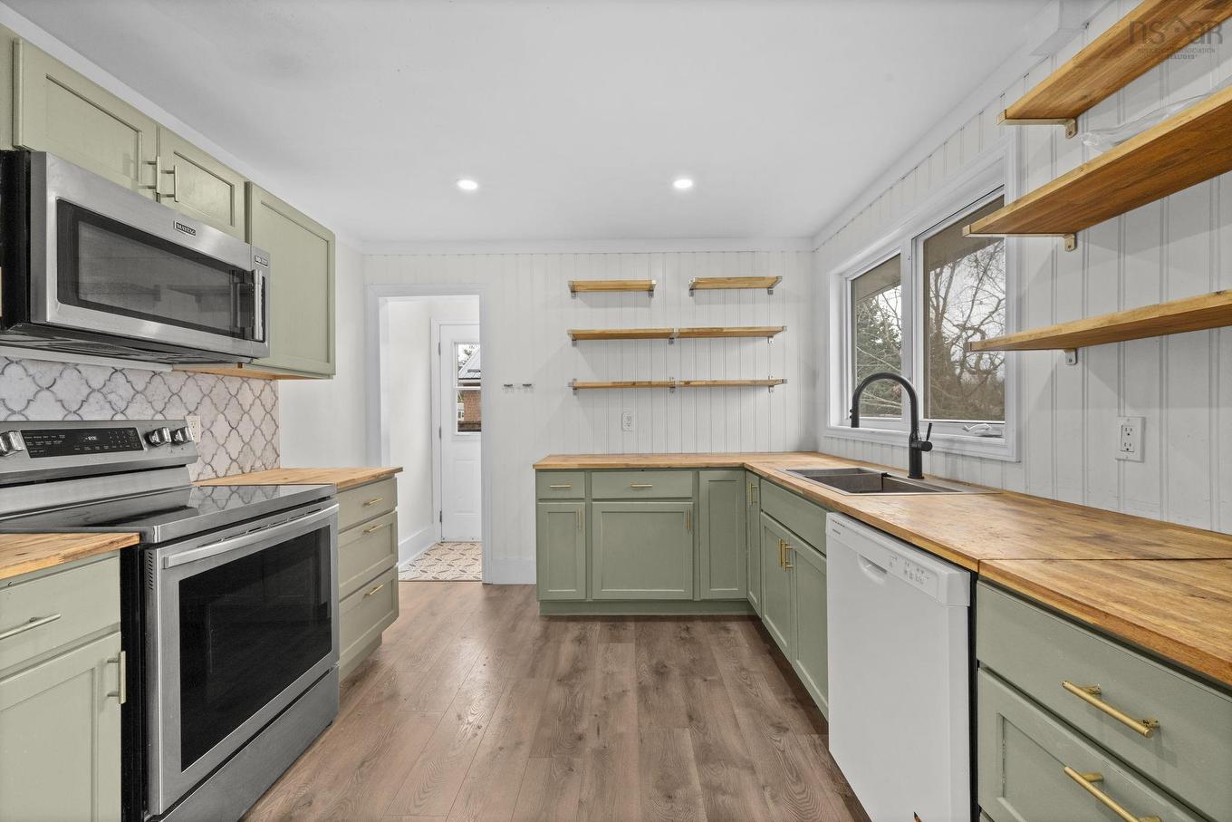 687 Waverley Road, Dartmouth, NS