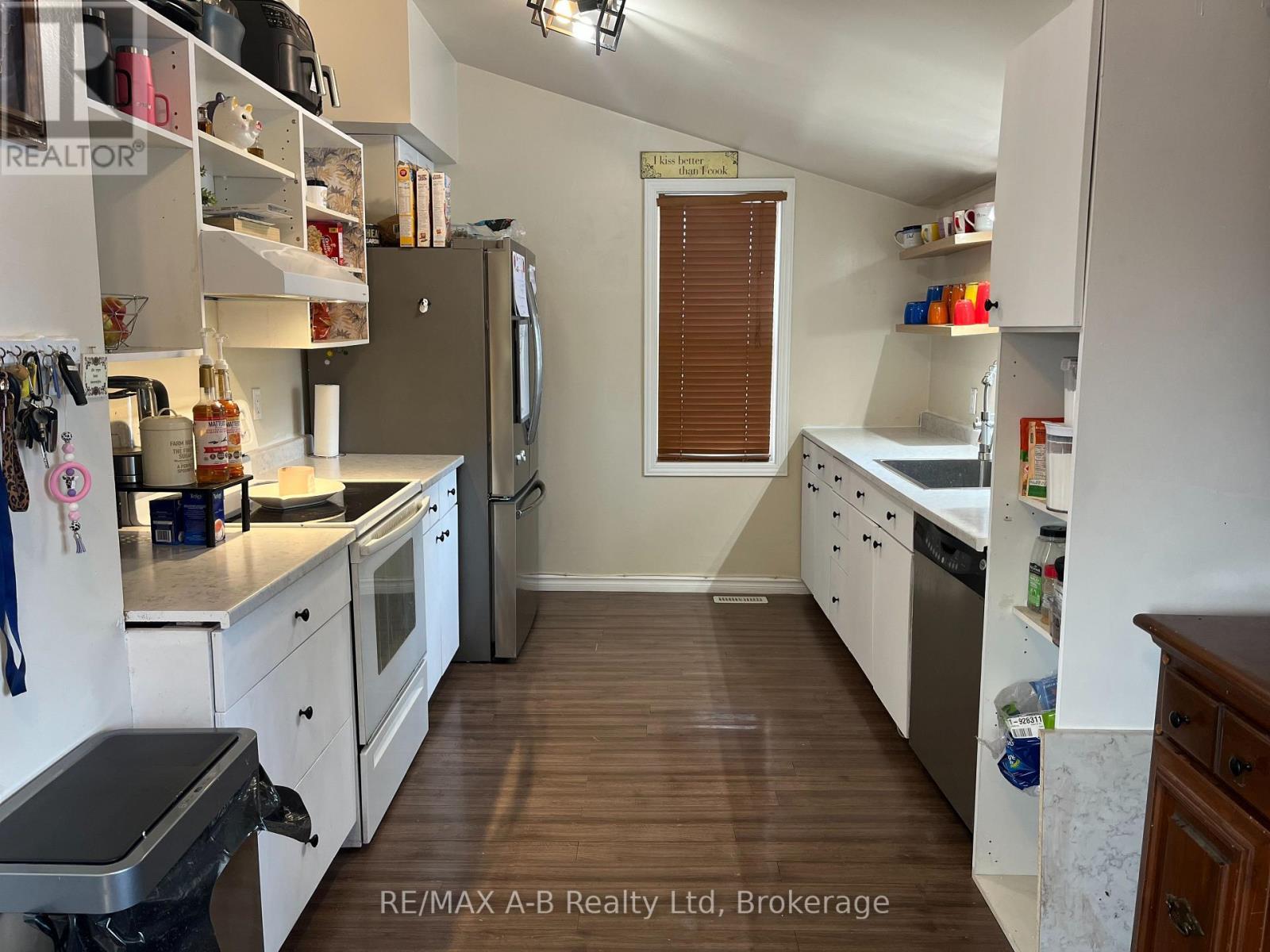 195936 19Th Line, Zorra (Kintore), ON - Indoor Photo Showing Kitchen