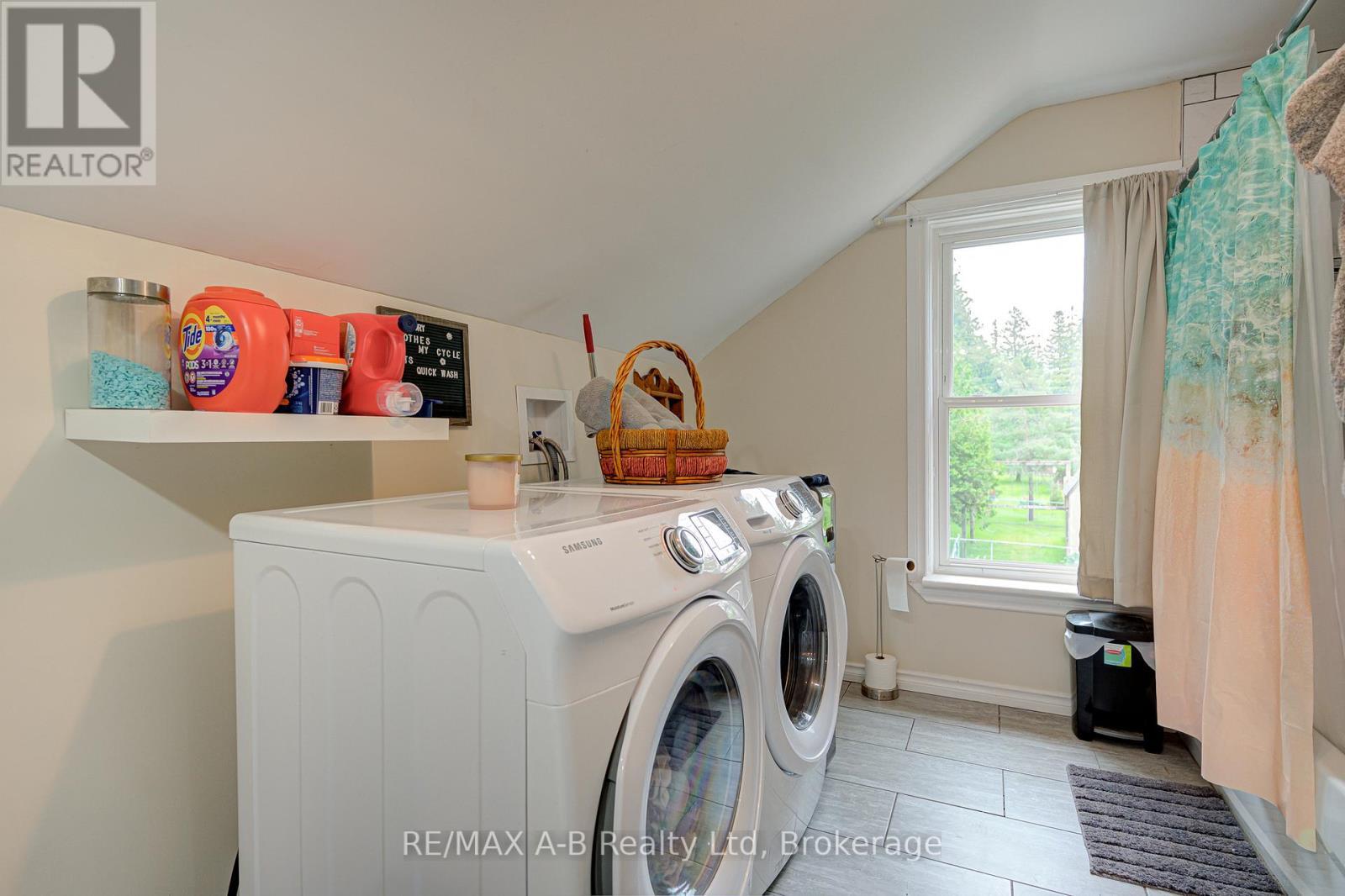 195936 19Th Line, Zorra (Kintore), ON - Indoor Photo Showing Laundry Room