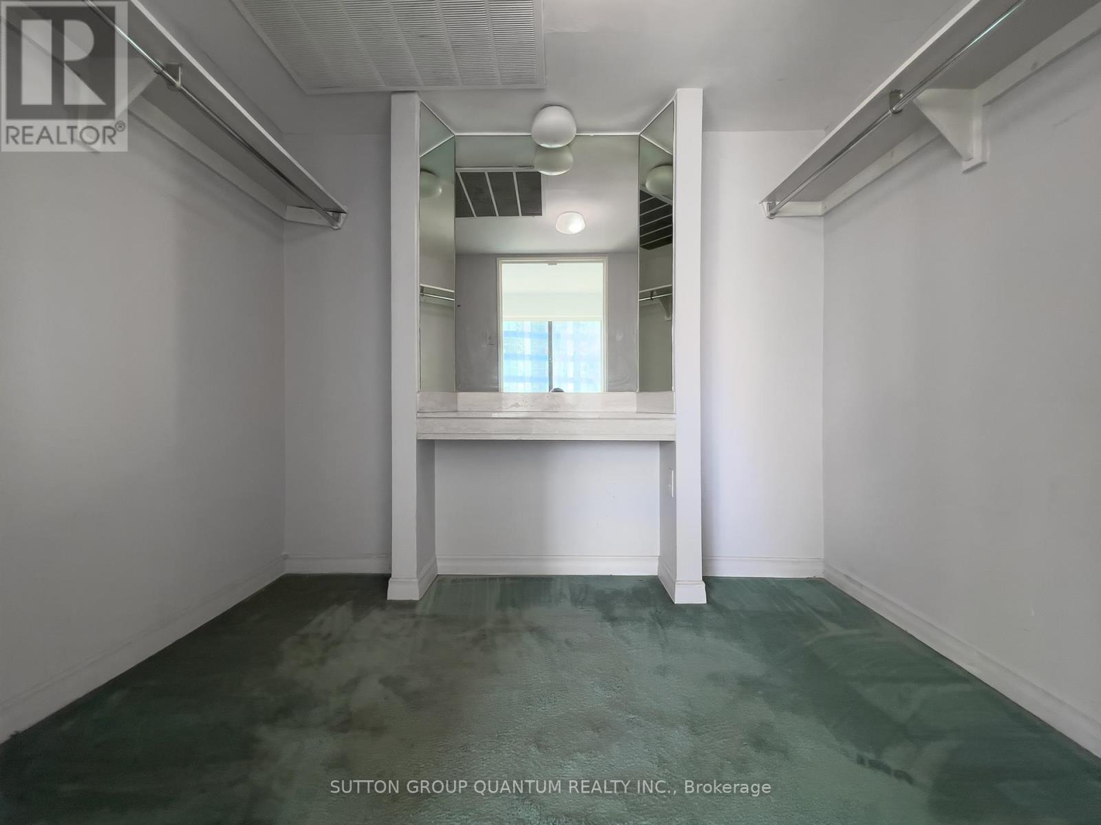 1617 - 55 Harbour Square, Toronto, ON - Indoor