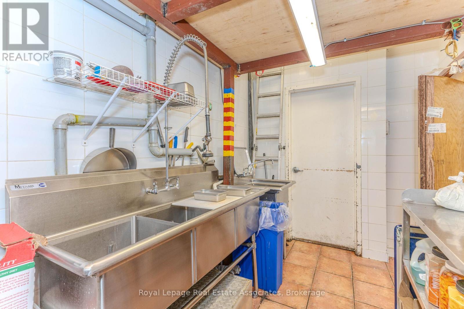 Unit 1 - 750 Spadina Avenue, Toronto, ON