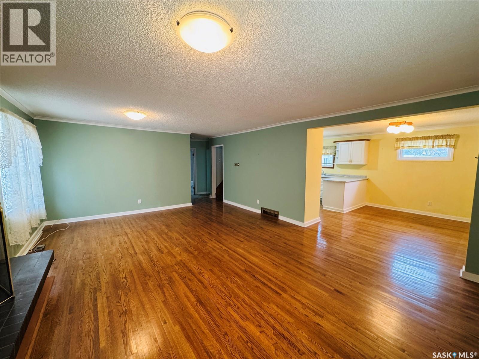 121 2Nd Avenue W, Biggar, SK - Indoor Photo Showing Other Room