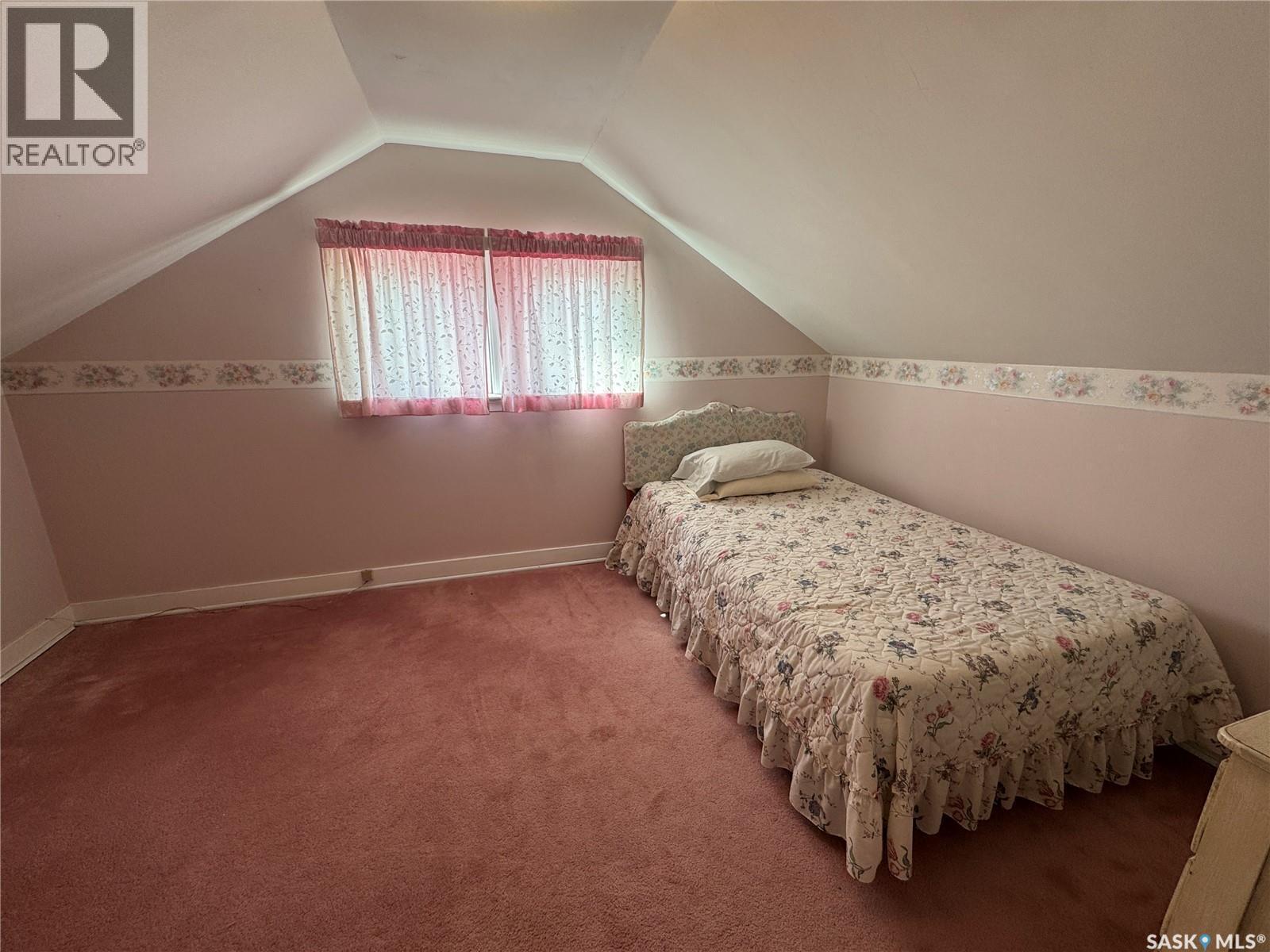 121 2Nd Avenue W, Biggar, SK - Indoor Photo Showing Bedroom