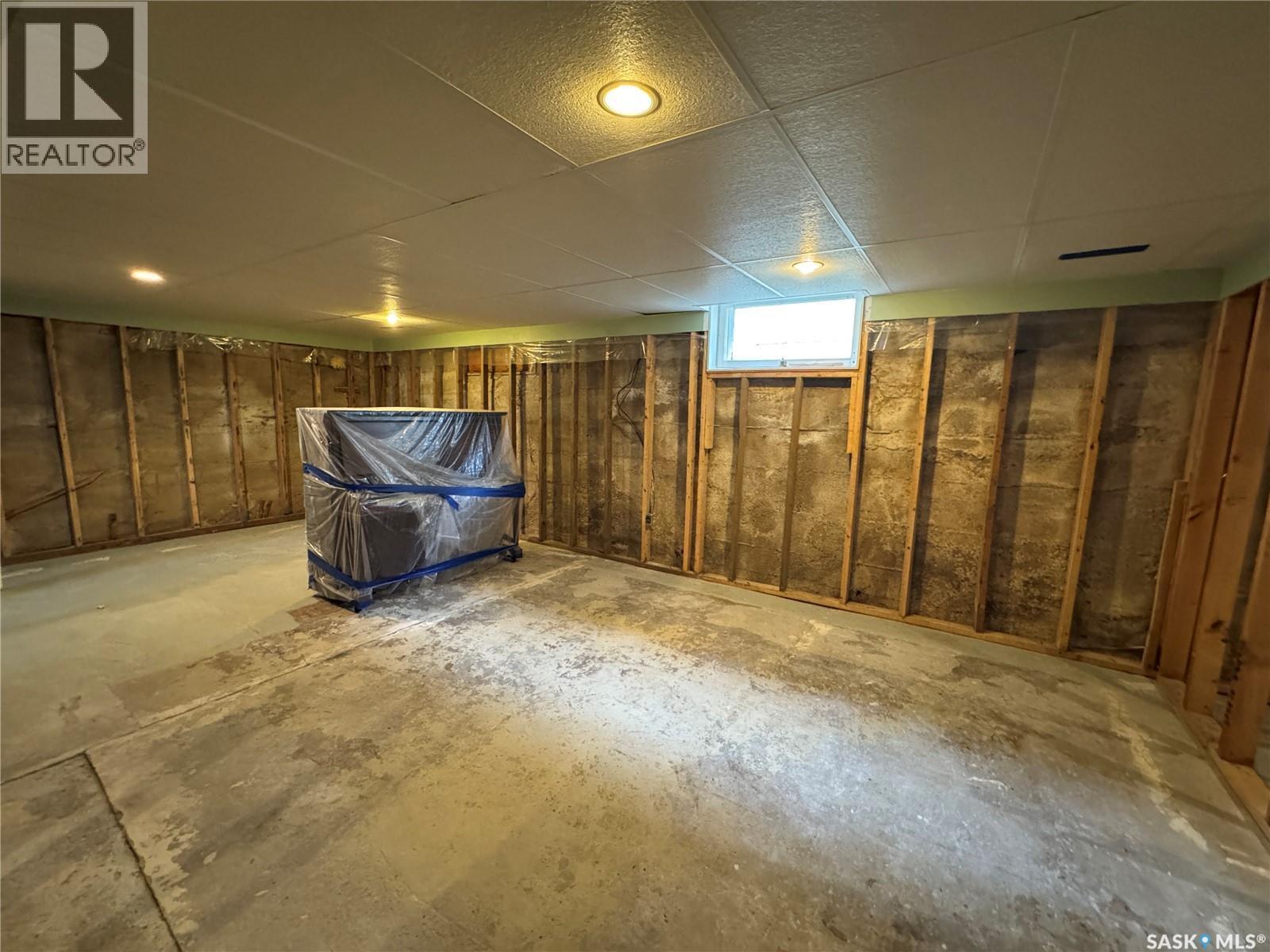 121 2Nd Avenue W, Biggar, SK - Indoor Photo Showing Other Room