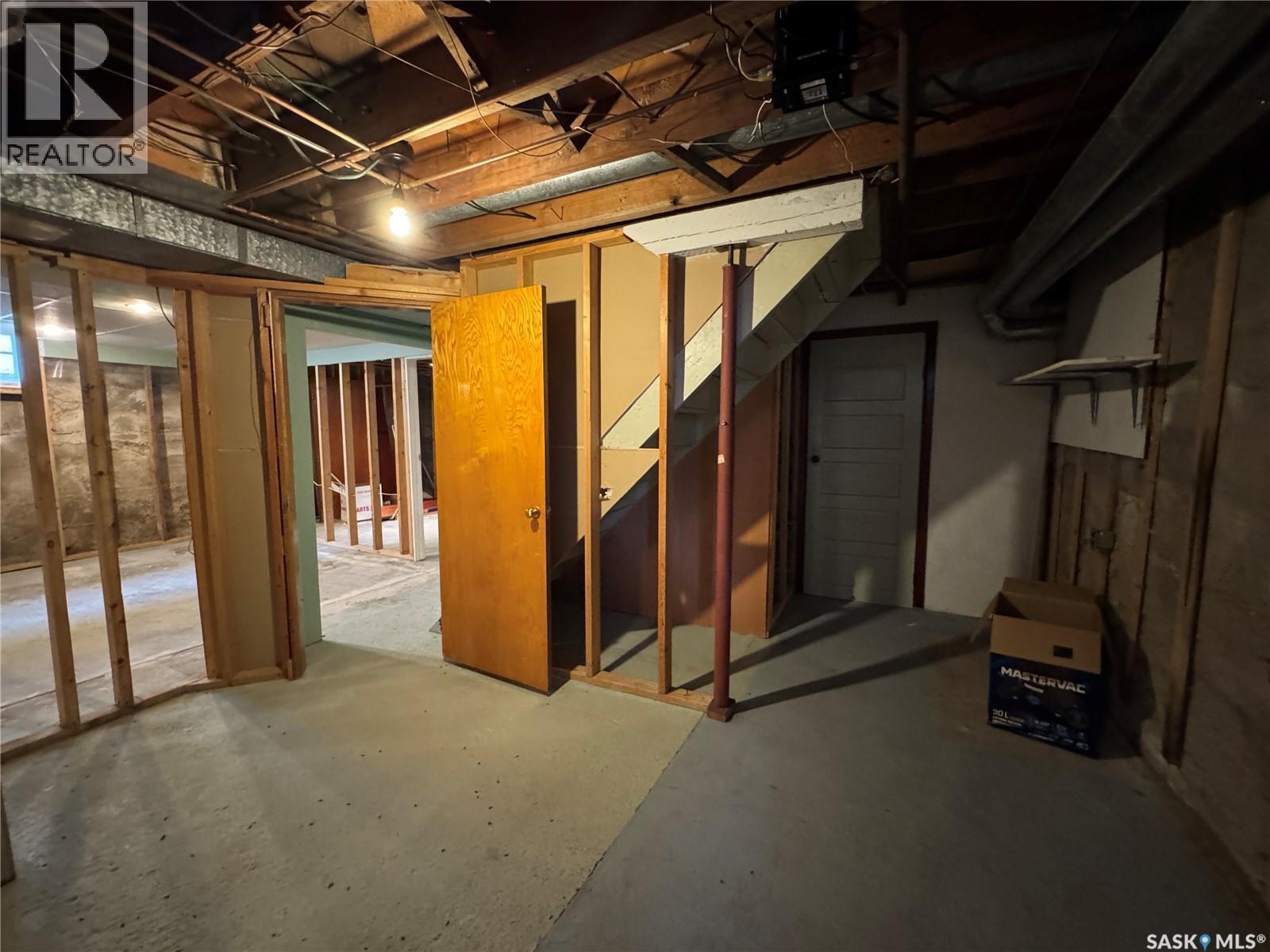 121 2Nd Avenue W, Biggar, SK - Indoor Photo Showing Basement
