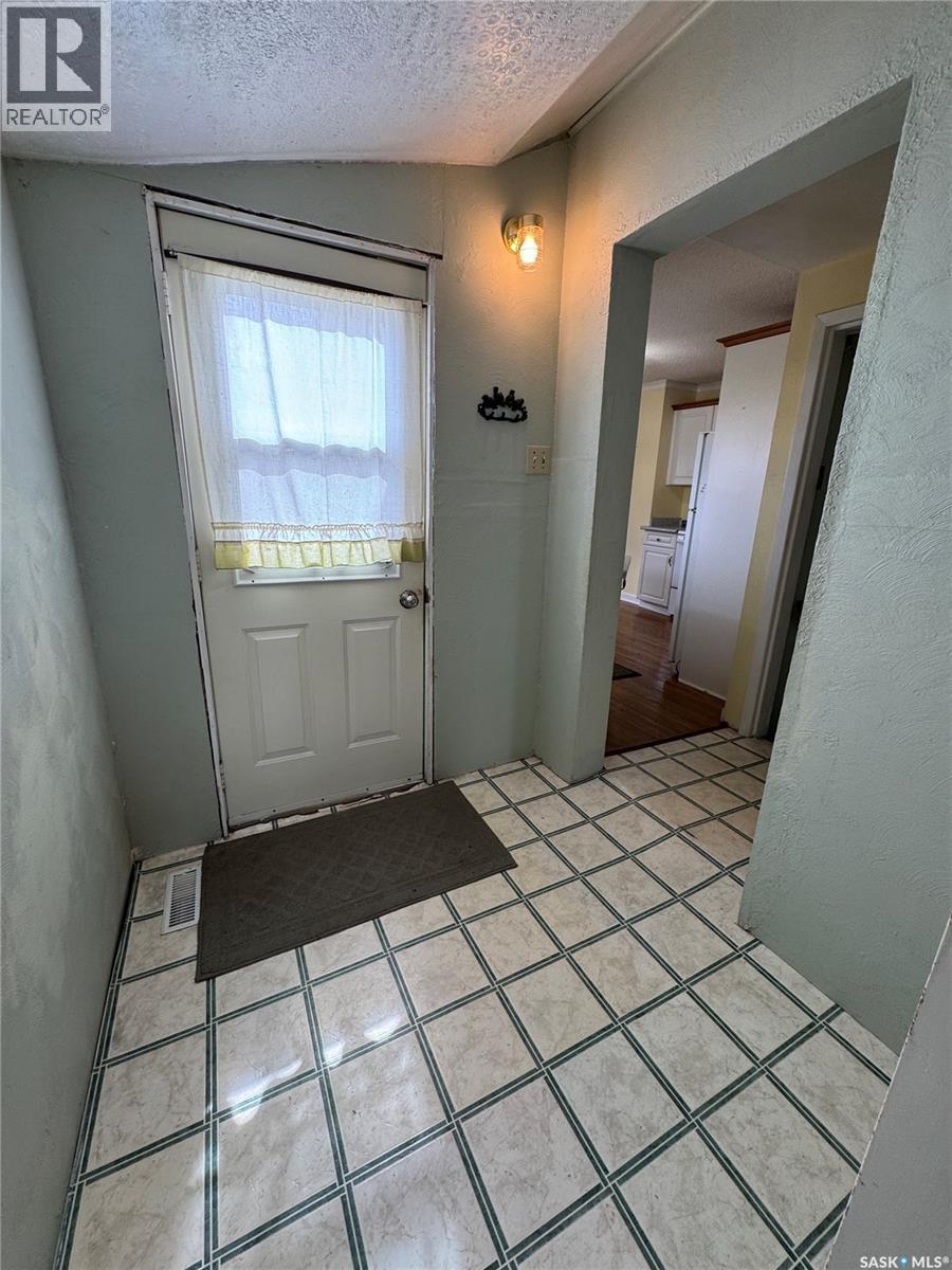 121 2Nd Avenue W, Biggar, SK - Indoor Photo Showing Other Room