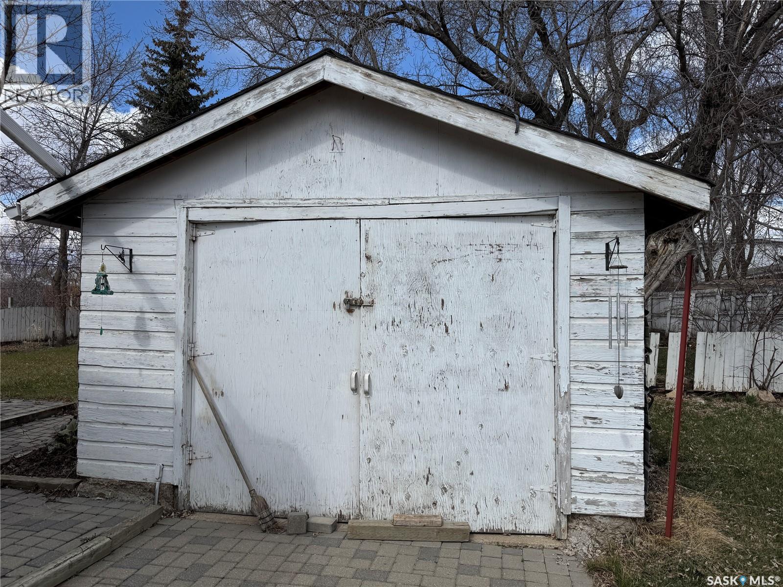 121 2Nd Avenue W, Biggar, SK - Outdoor