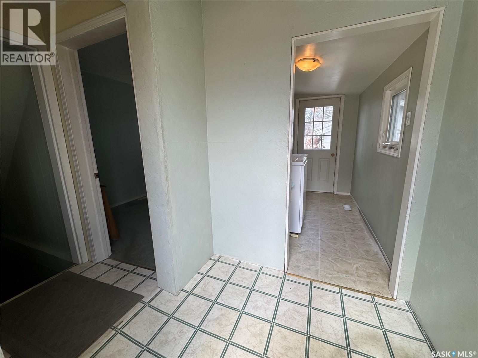 121 2Nd Avenue W, Biggar, SK - Indoor Photo Showing Other Room