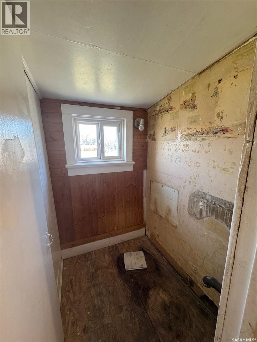 1491 101St Street, North Battleford, SK - Indoor Photo Showing Other Room