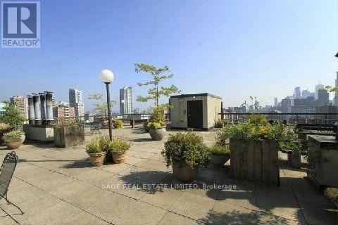 1105 - 71 Charles Street E, Toronto, ON - Outdoor