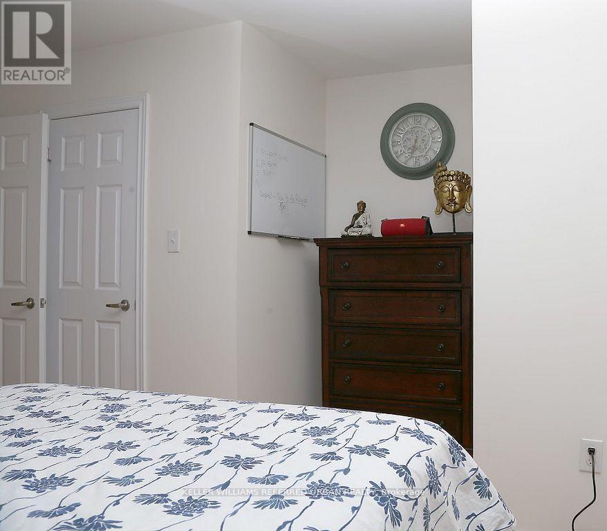 1924 Donald Cousens Parkway, Markham, ON - Indoor Photo Showing Bedroom