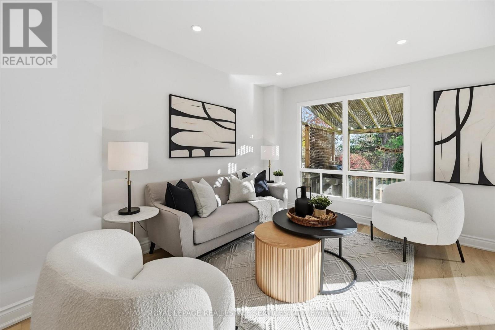 Family Room w/Brand New Luxury Vinyl Flooring - 426 Parkridge Crescent, Oakville, ON - Indoor Photo Showing Living Room