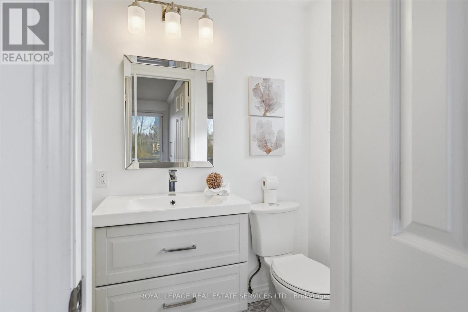 Three-Piece Primary Ensuite - 426 Parkridge Crescent, Oakville, ON - Indoor Photo Showing Bathroom