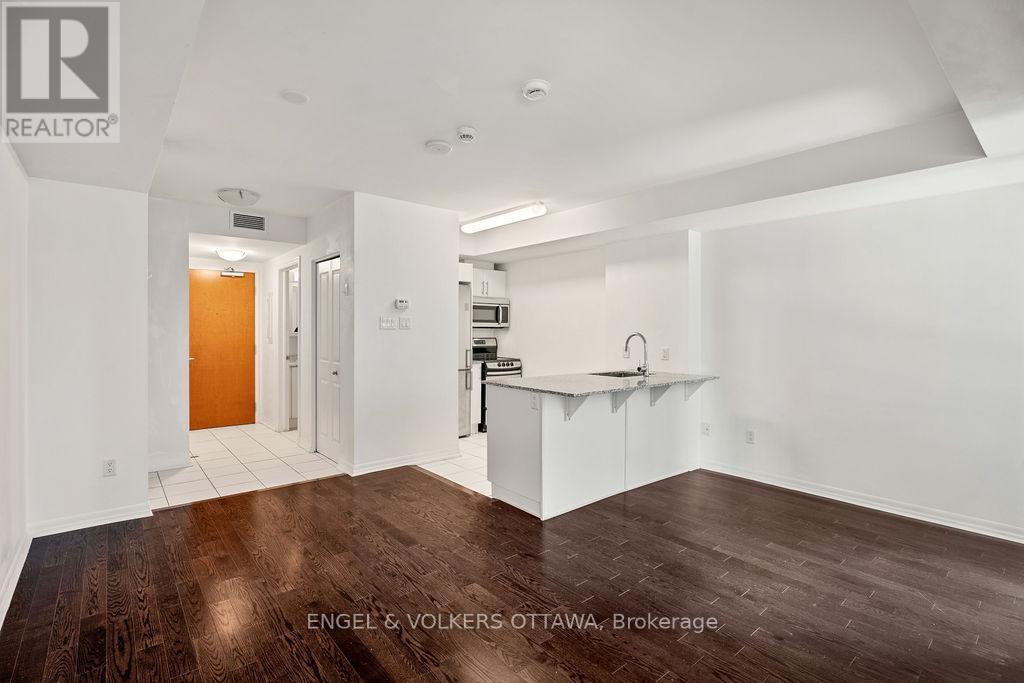 408 - 195 Besserer Street, Ottawa, ON - Indoor Photo Showing Other Room