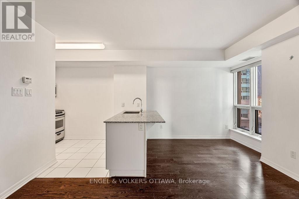 408 - 195 Besserer Street, Ottawa, ON - Indoor Photo Showing Other Room