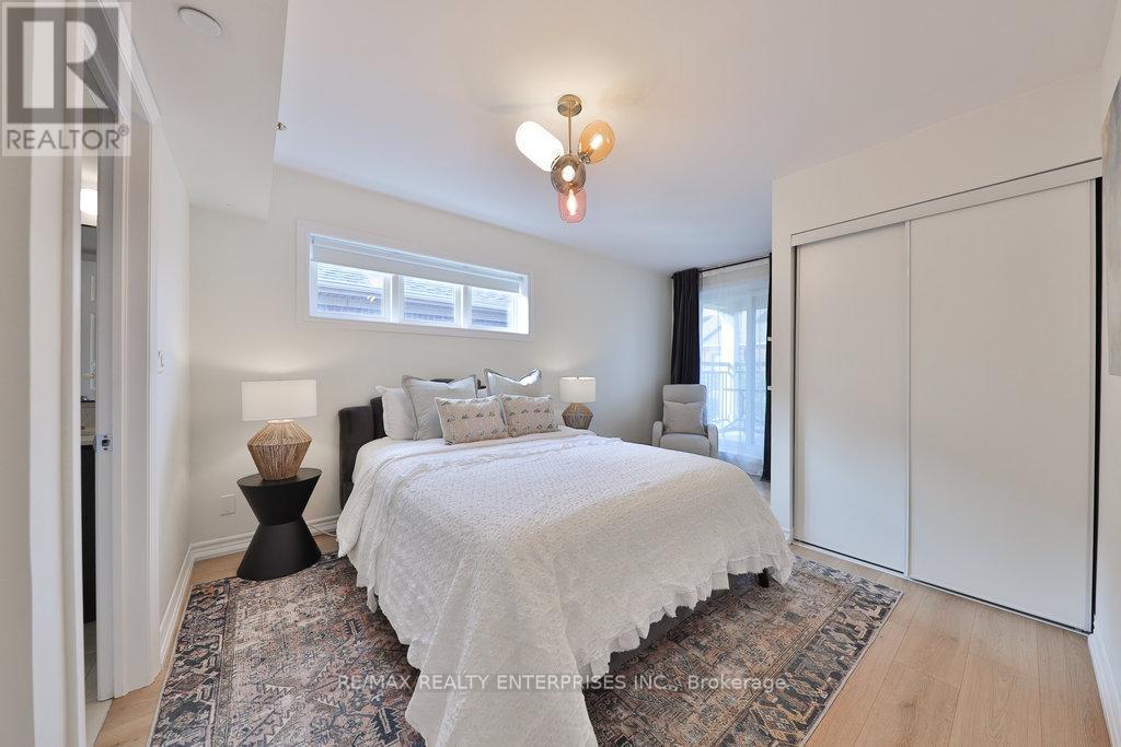 71 - 130 Twenty Fourth Street, Toronto, ON - Indoor Photo Showing Bedroom