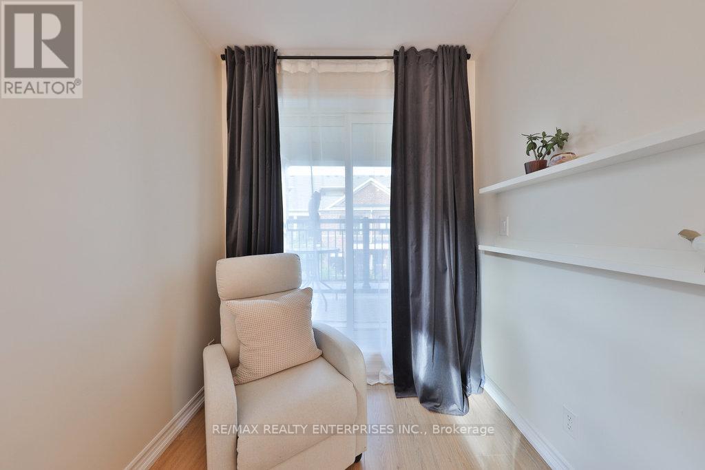 71 - 130 Twenty Fourth Street, Toronto, ON - Indoor