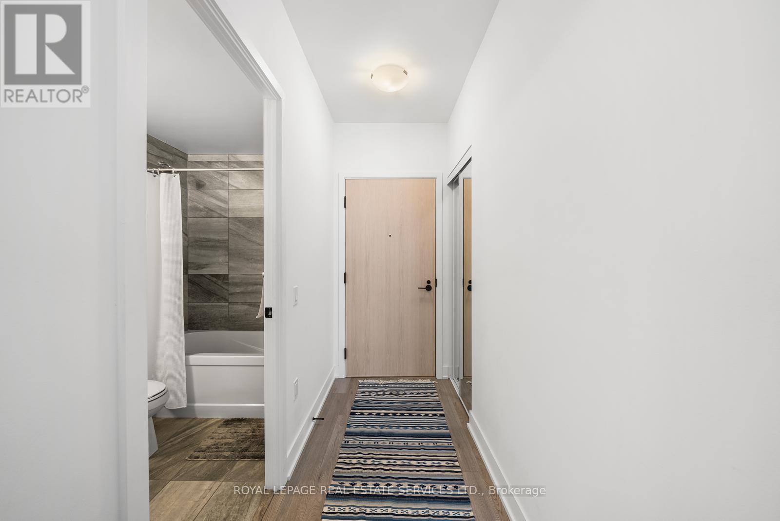 812 - 50 George Butchart Drive, Toronto, ON - Indoor Photo Showing Other Room