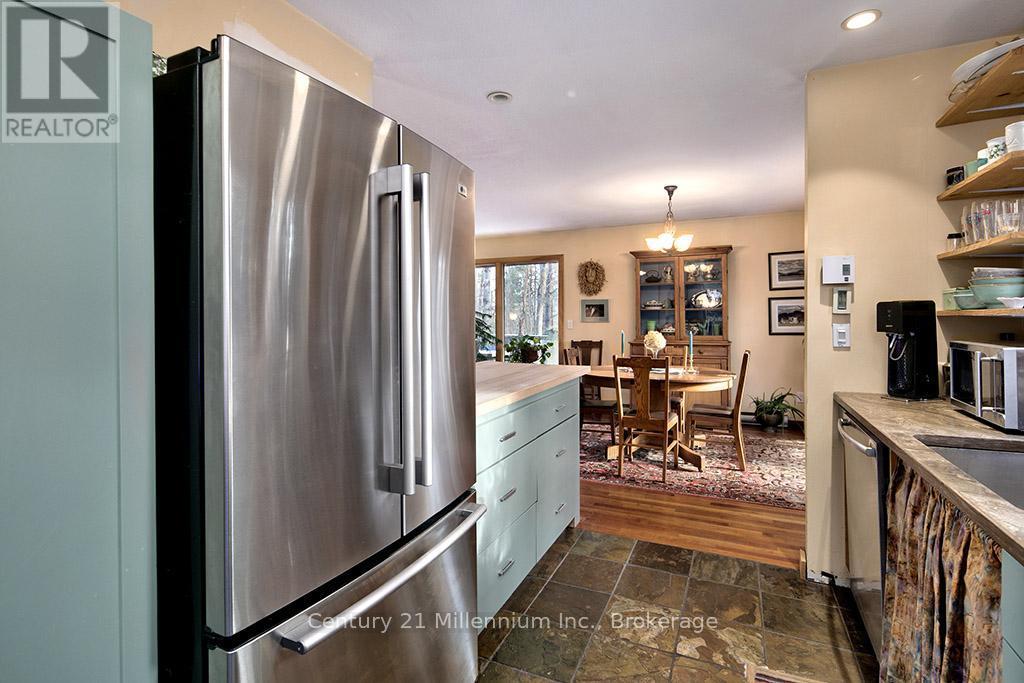 265797 25Th Side Road, Meaford, ON - Indoor Photo Showing Kitchen