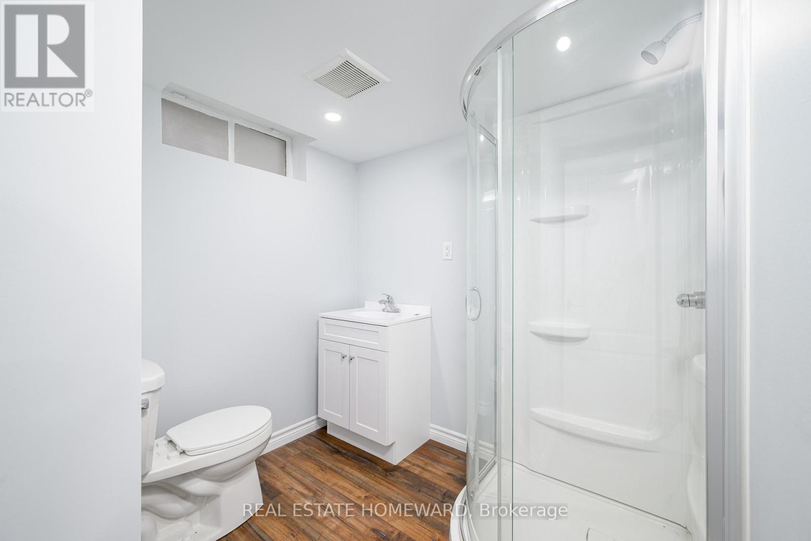 521 O'Connell Road, Peterborough, ON - Indoor Photo Showing Bathroom