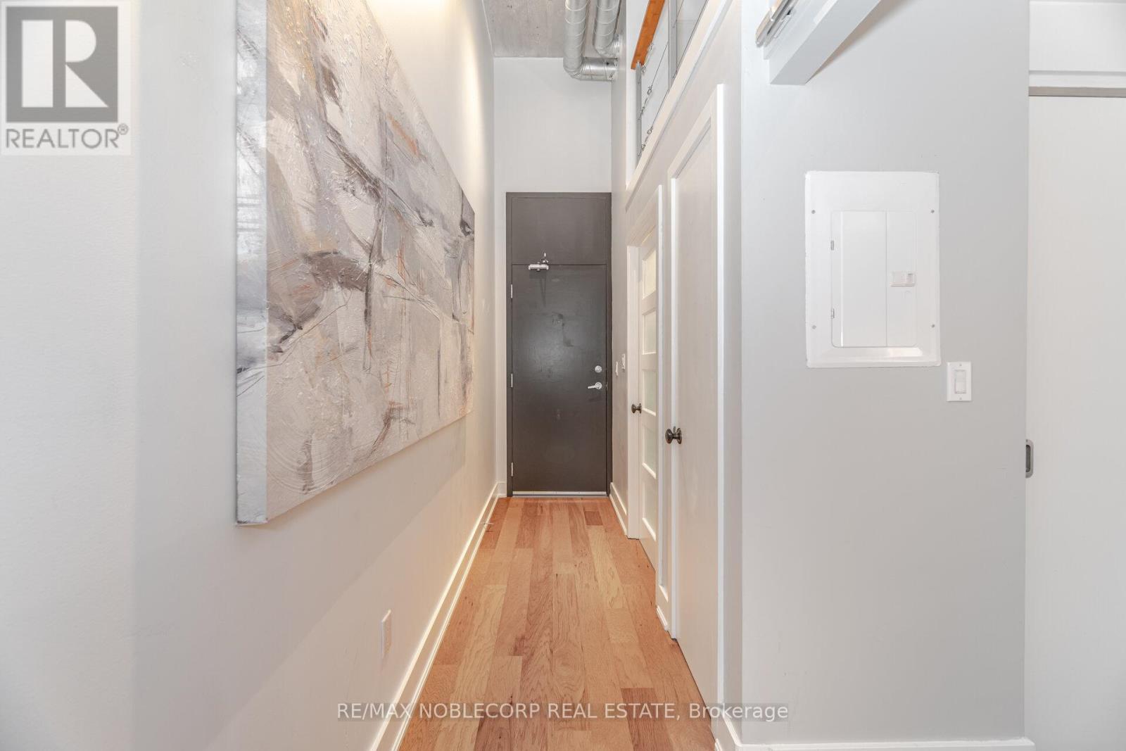 228 - 637 Lake Shore Boulevard W, Toronto, ON