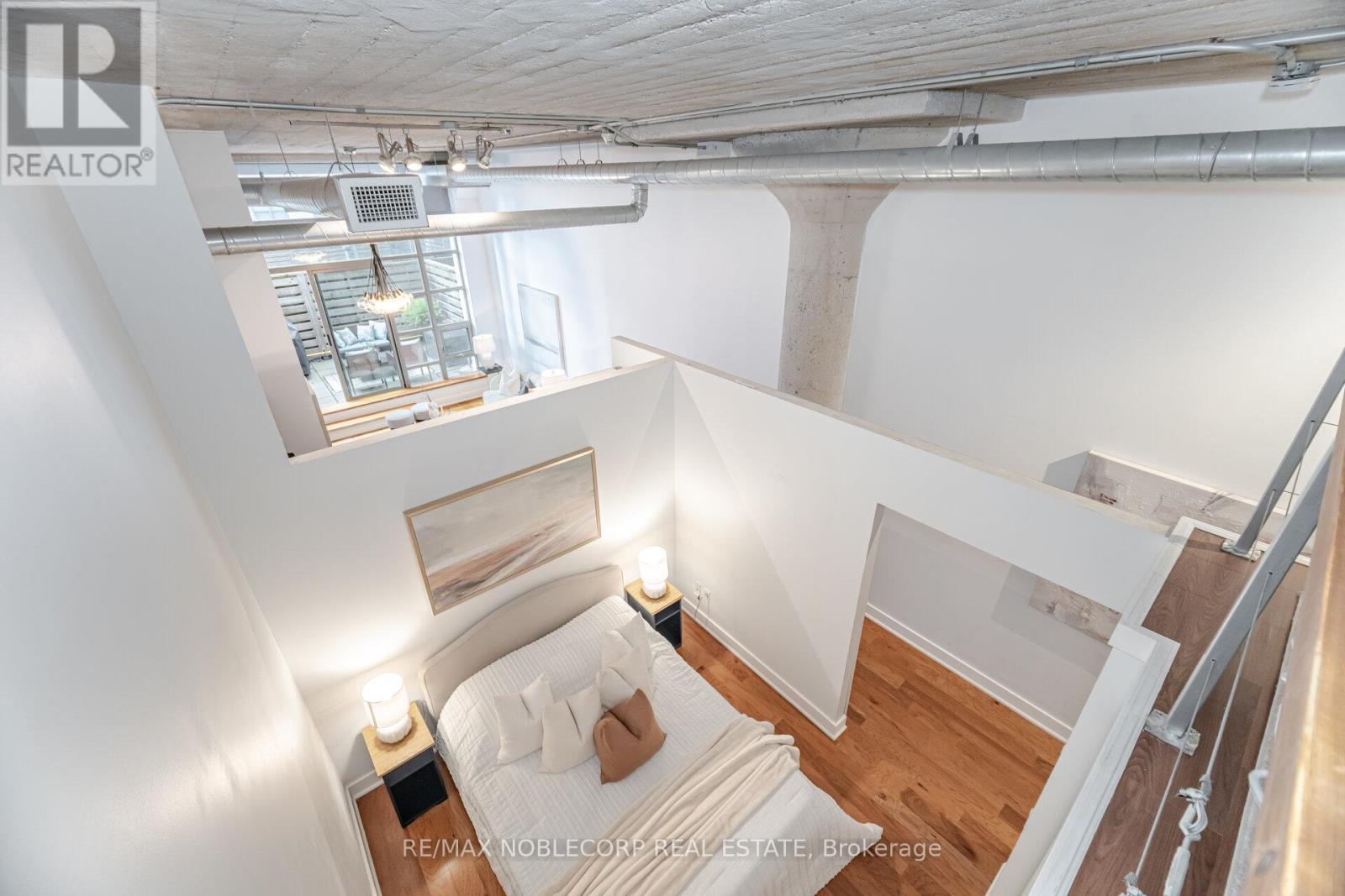 228 - 637 Lake Shore Boulevard W, Toronto, ON