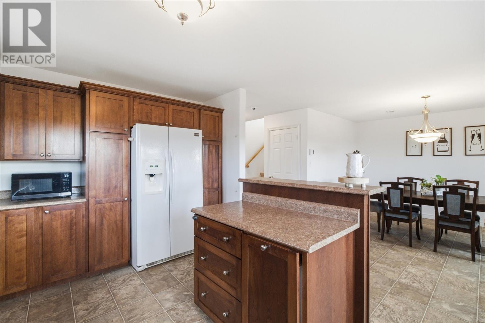 7 Oaken Drive, Conception Bay South, NL - Indoor Photo Showing Kitchen