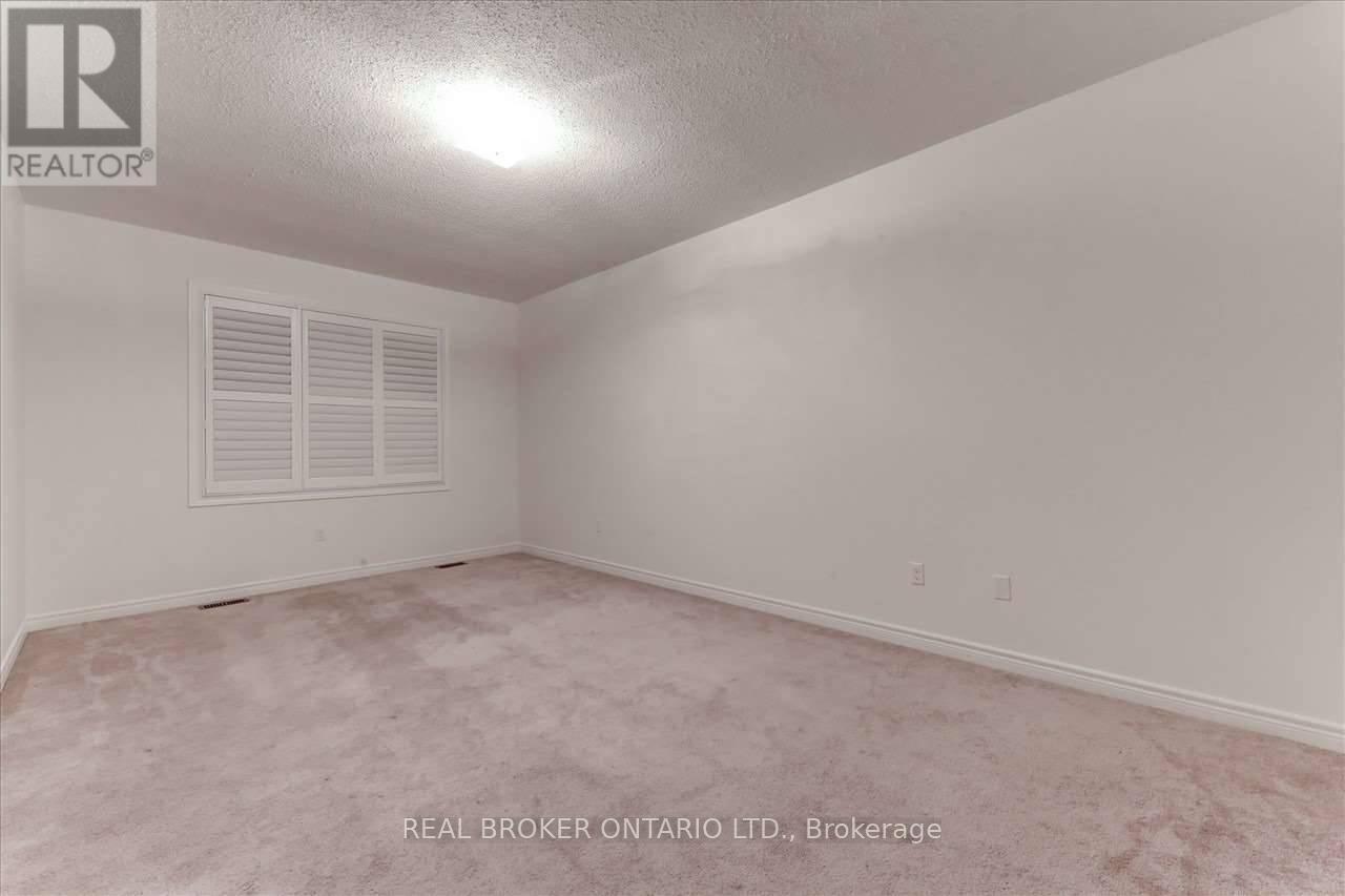 91 Titan Trail, Markham, ON - Indoor Photo Showing Other Room