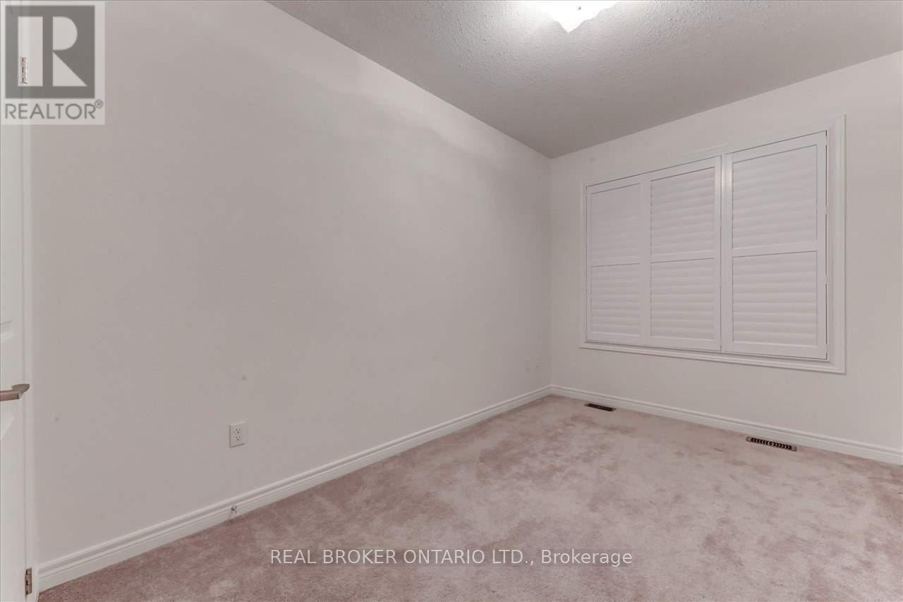 91 Titan Trail, Markham, ON - Indoor Photo Showing Other Room