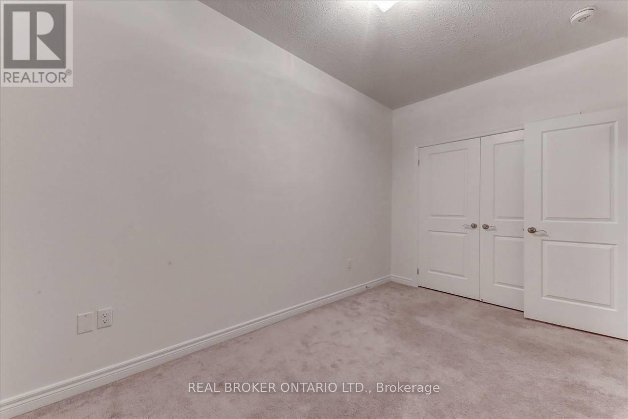 91 Titan Trail, Markham, ON - Indoor Photo Showing Other Room