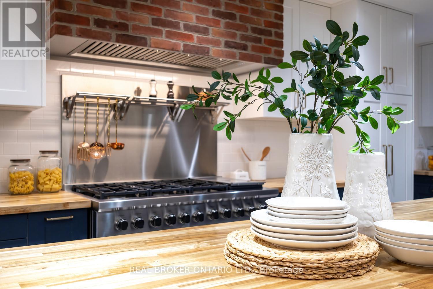 398 Sandy Hook Road, Kawartha Lakes (Manvers), ON - Indoor