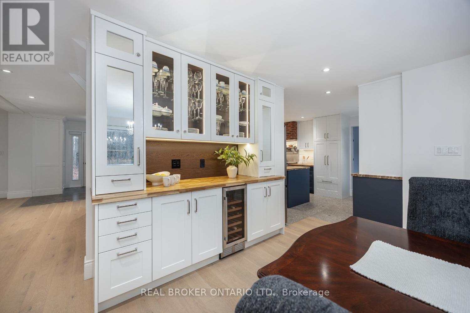 398 Sandy Hook Road, Kawartha Lakes (Manvers), ON - Indoor