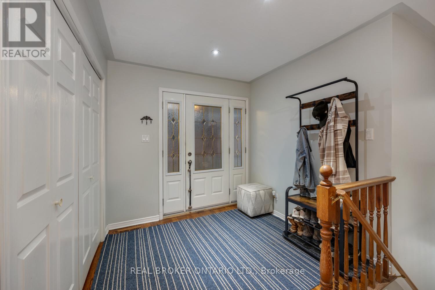 398 Sandy Hook Road, Kawartha Lakes (Manvers), ON - Indoor Photo Showing Other Room