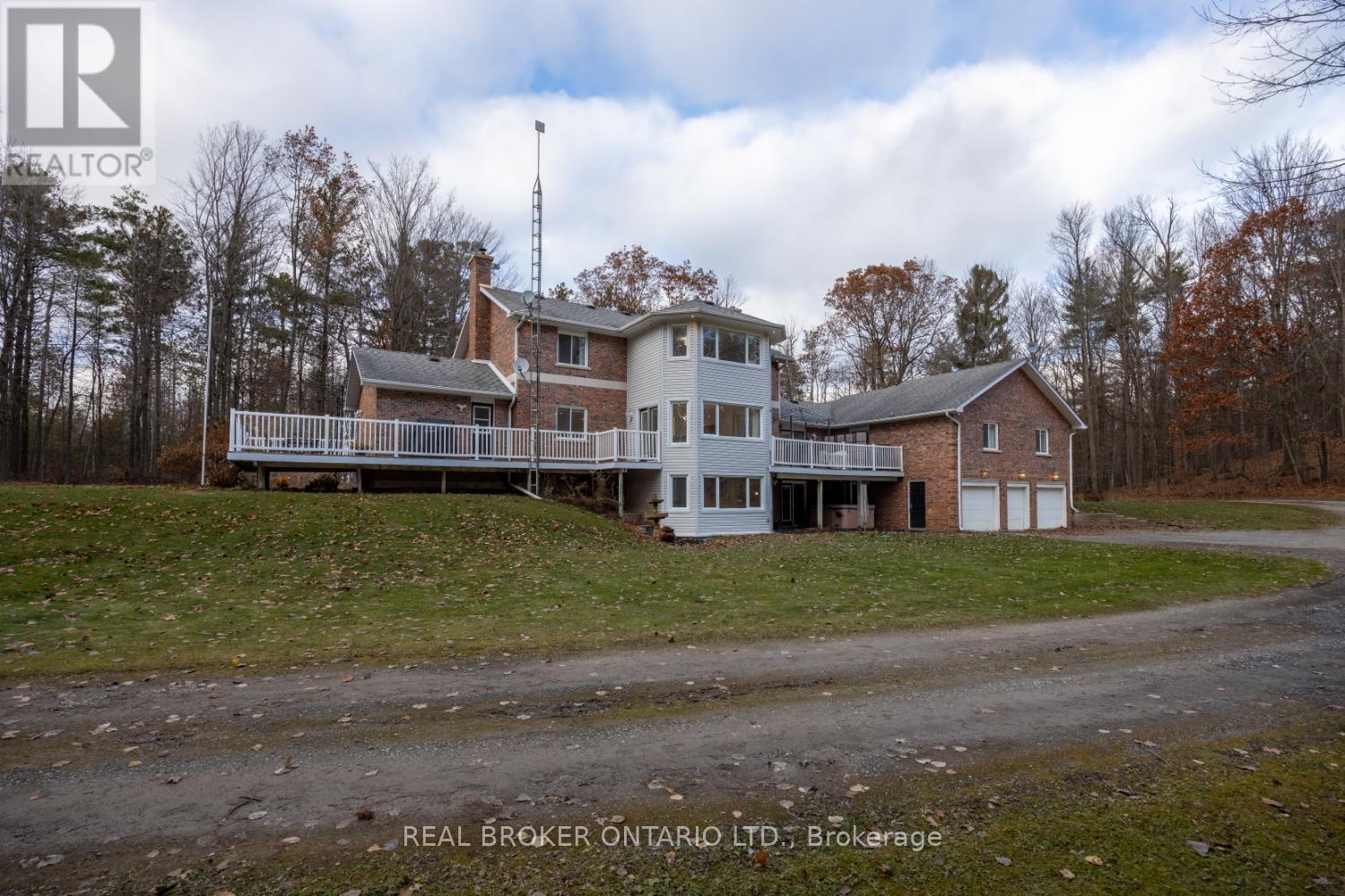 398 Sandy Hook Road, Kawartha Lakes (Manvers), ON - Outdoor