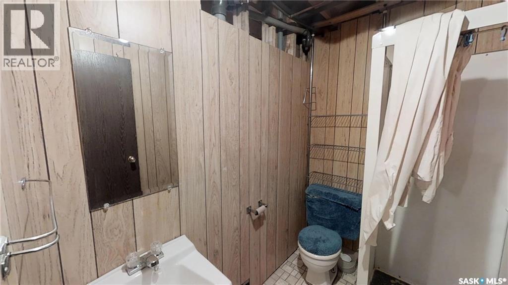 213 Stevens Avenue, Birch Hills, SK - Indoor Photo Showing Bathroom