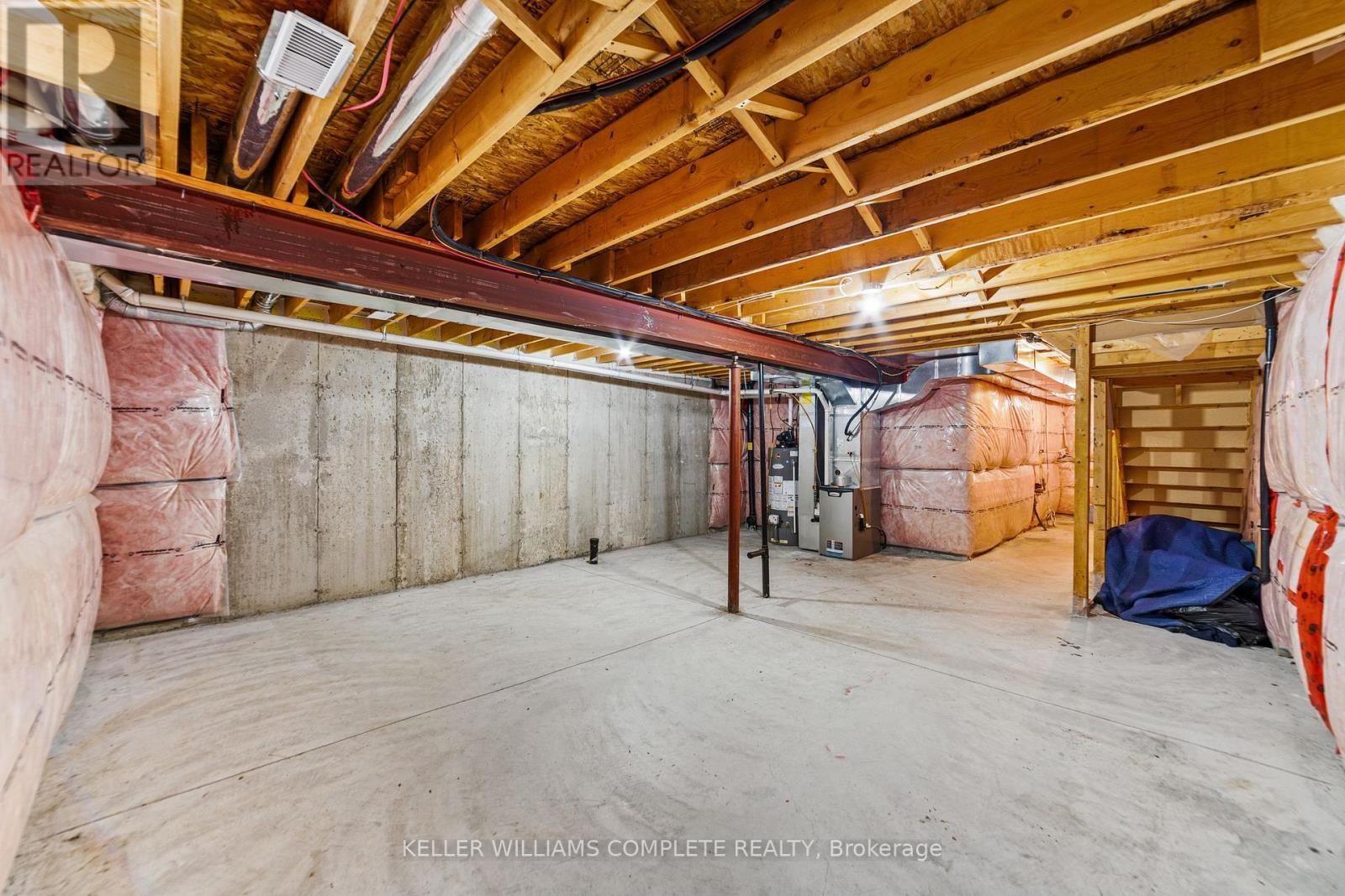 14 Serenity Lane, Hamilton, ON - Indoor Photo Showing Basement