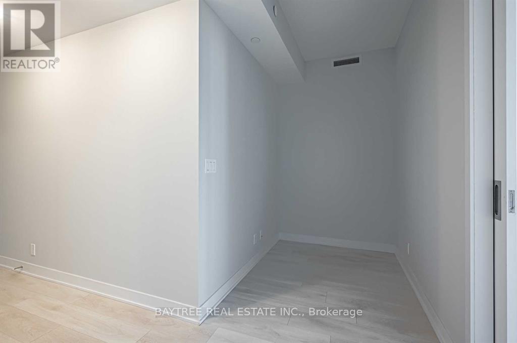1401 - 2221 Yonge Street, Toronto, ON - Indoor Photo Showing Other Room