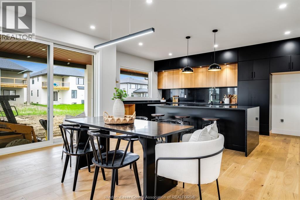 227 Cowan Court, Amherstburg, ON - Indoor Photo Showing Dining Room